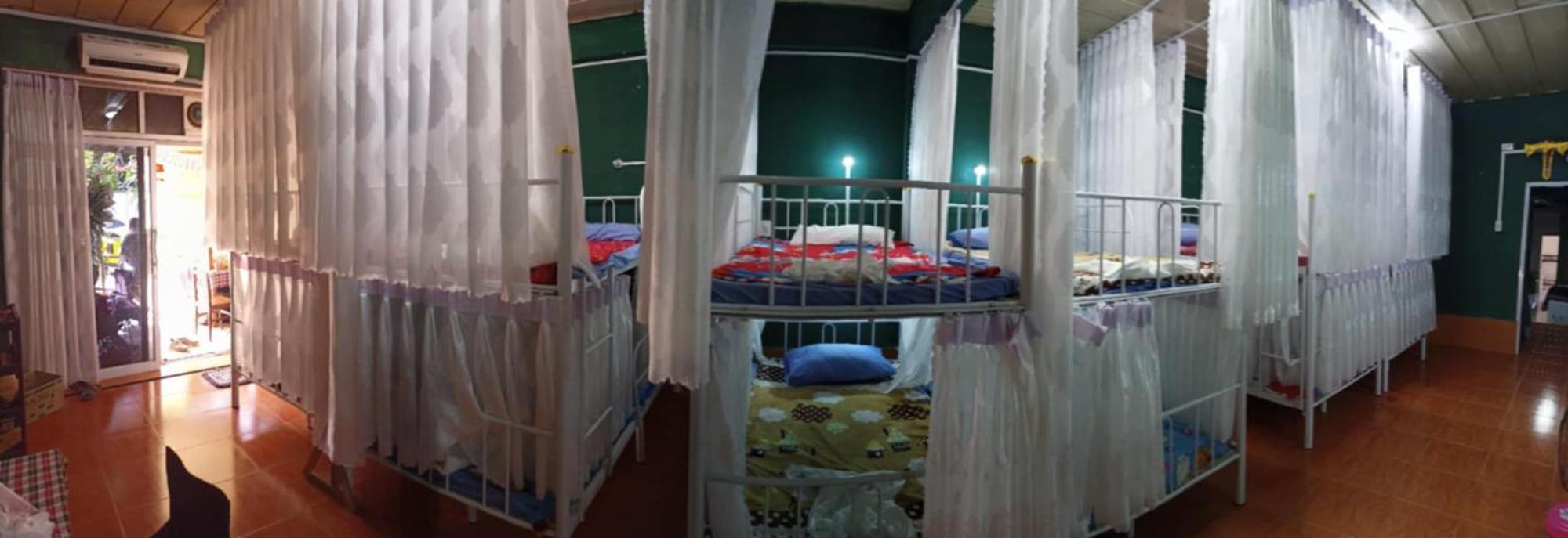 Hostel Neva Paris Pakse Extérieur photo