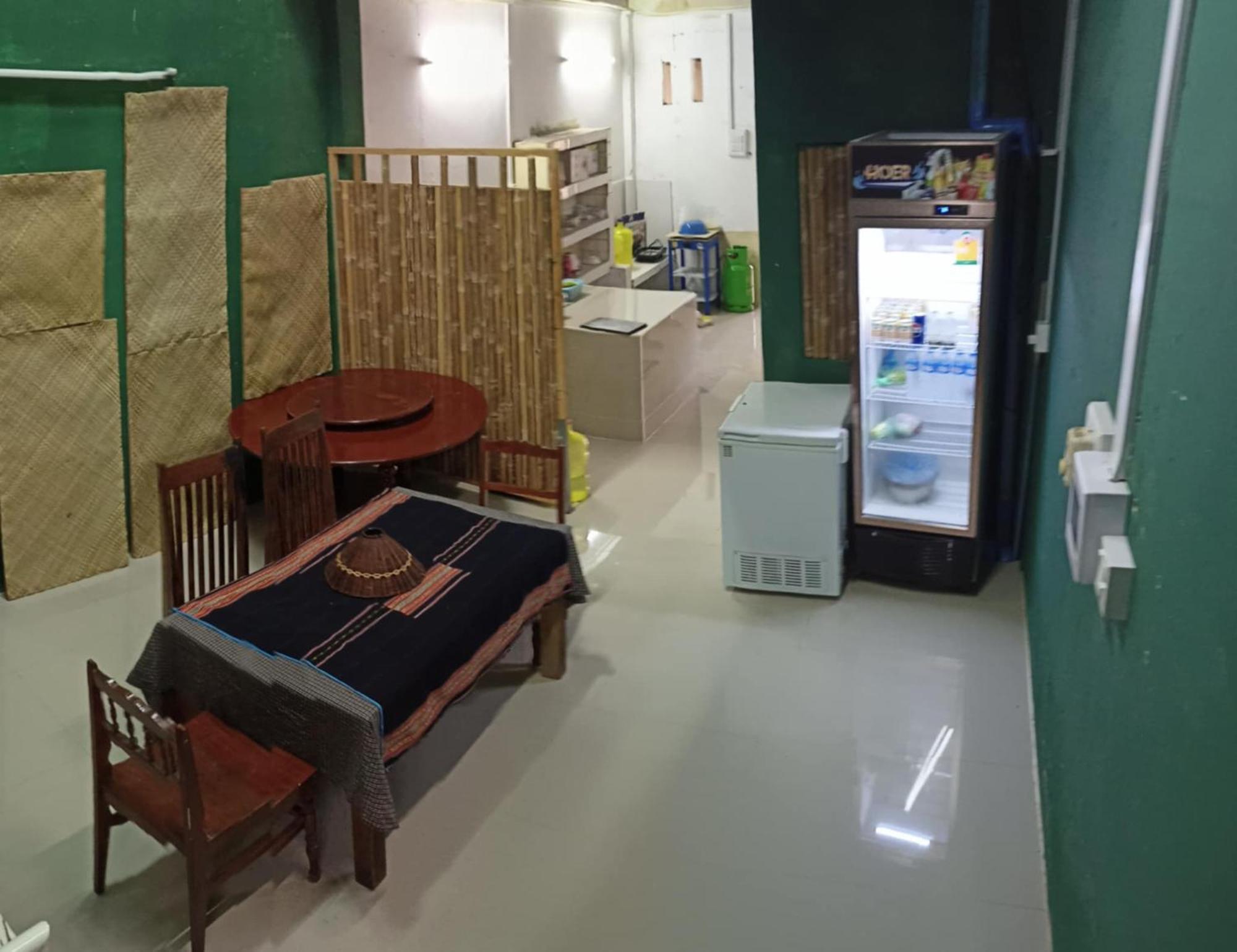 Hostel Neva Paris Pakse Extérieur photo